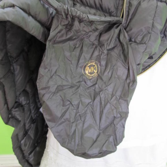 Michael Kors Packable Down Filled Vest Size Large - Picture 7 of 8